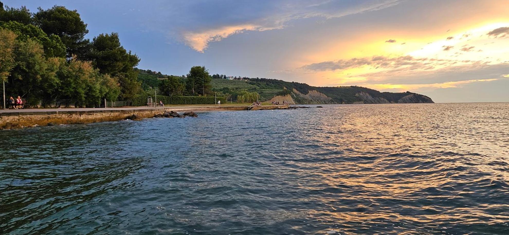 Sea View Apartment Renzzo Strunjan Zewnętrze zdjęcie